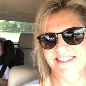 Meet your Posher, Cindy